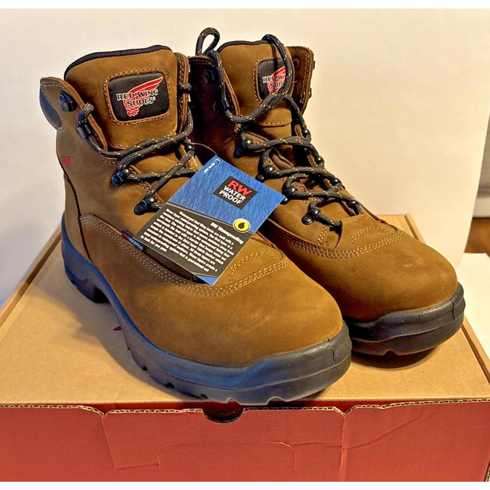 Red Wing Shoes Model 1246 Men's Size 10.5 EE Brown Suede w Black Interior NWT